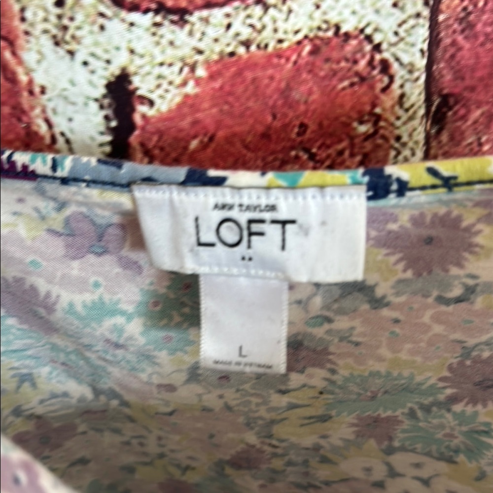 Ann Taylor LOFT Floral Camisole Top Size Large - Picture 4 of 9
